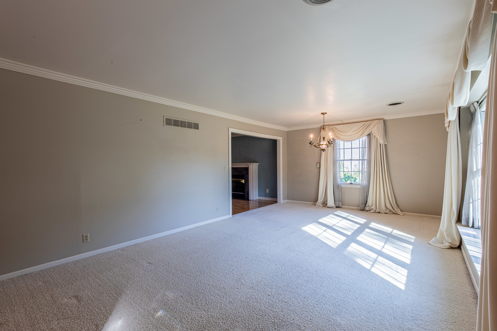 32 South Dallas Street Princeton, IL 61356 - Photo 5 of 36