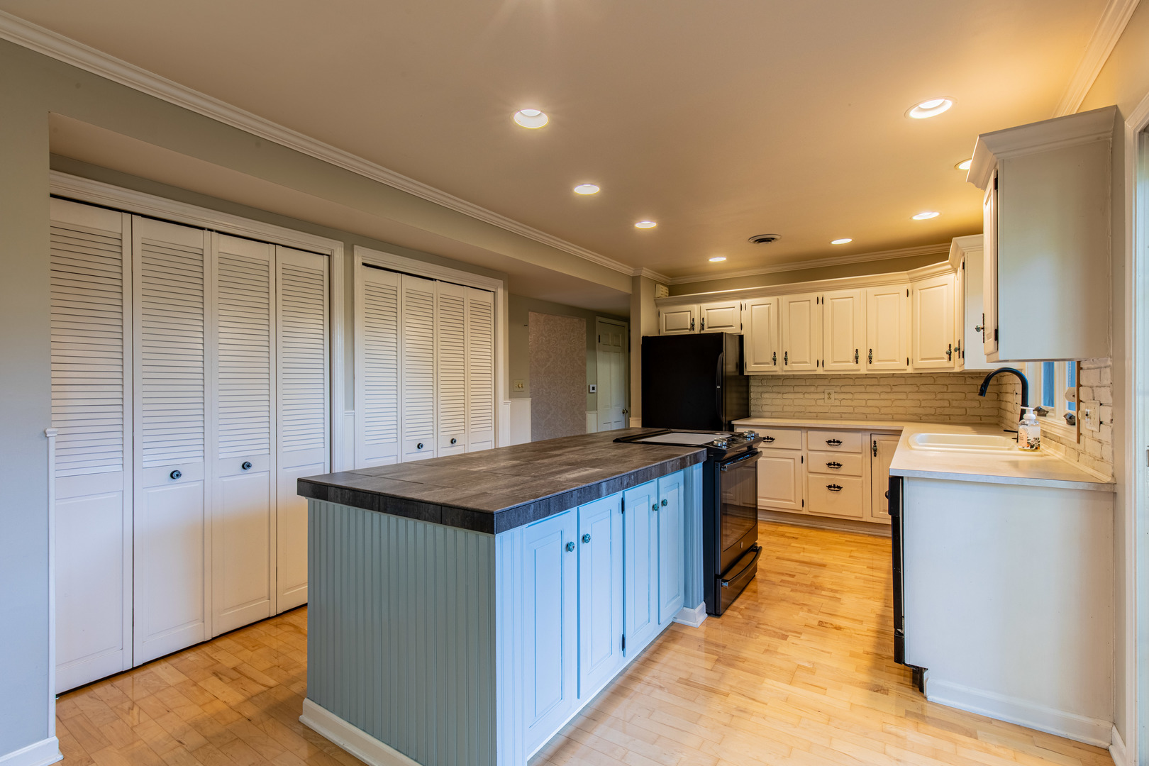 32 South Dallas Street Princeton, IL 61356 - Photo 10 of 36