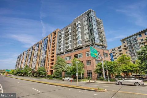 $695,000 | 460 New York Avenue Northwest, Unit 607, Washington, DC 20001