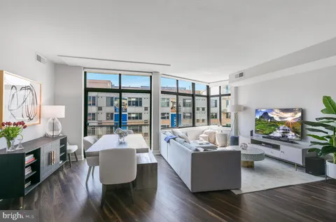 $695,000 | 460 New York Avenue Northwest, Unit 607, Washington, DC 20001