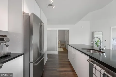 $695,000 | 460 New York Avenue Northwest, Unit 607, Washington, DC 20001