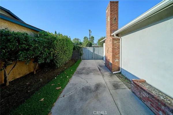 $5,000 | 315 East Las Flores Avenue, Arcadia, CA 91006