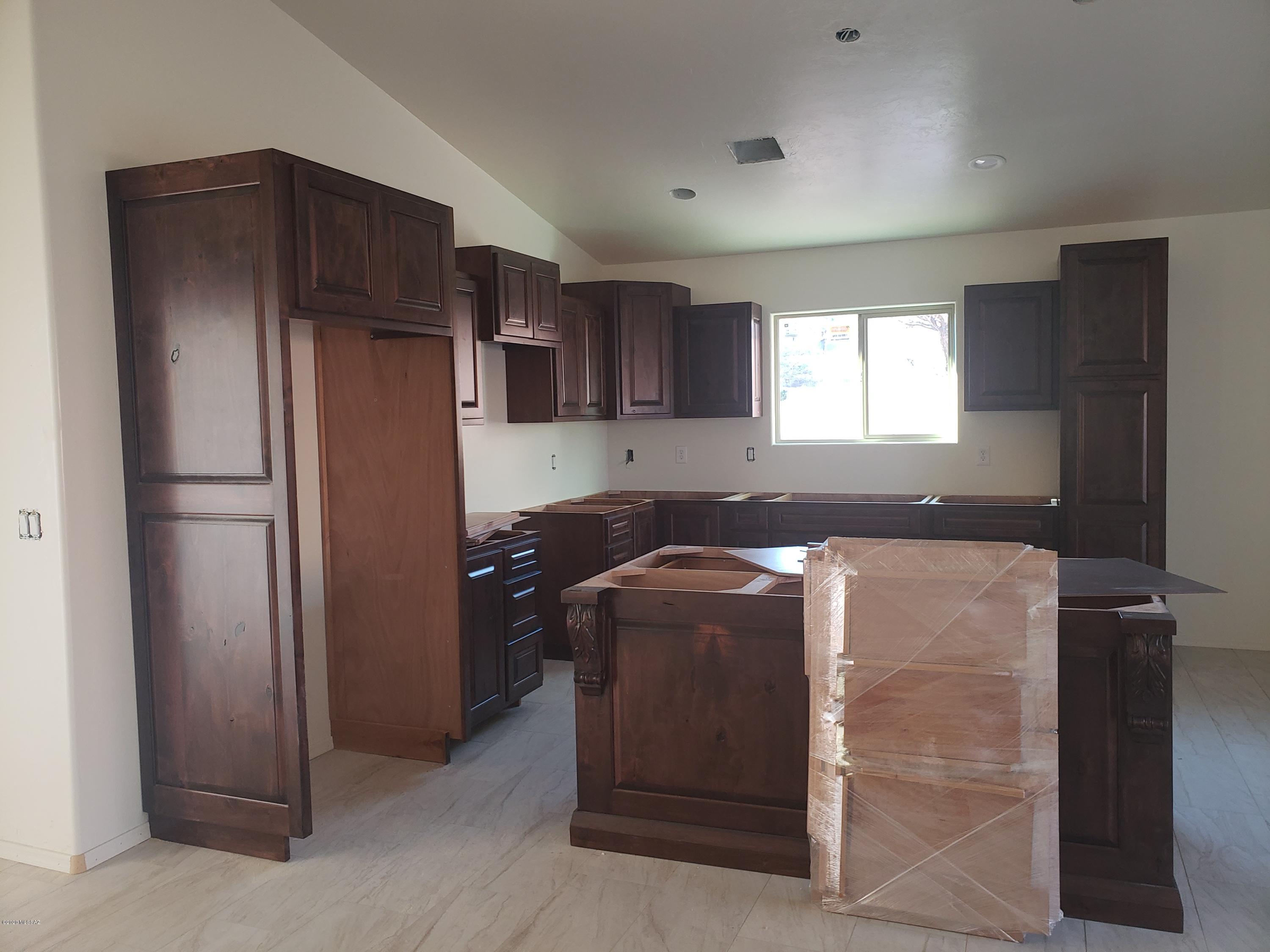 882 Perla Court Rio Rico, AZ 85648 - Photo 5 of 14