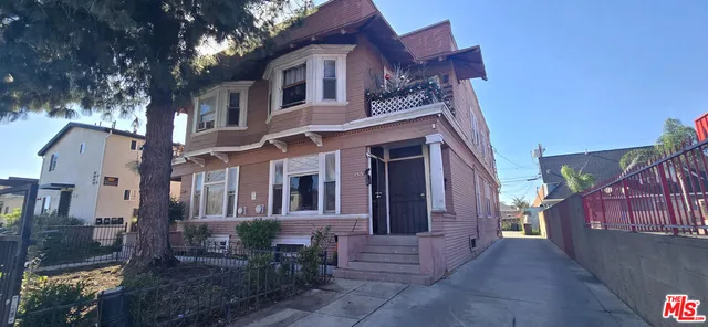 $1,390,000 | 1315 South Westmoreland Avenue, Los Angeles, CA 90006