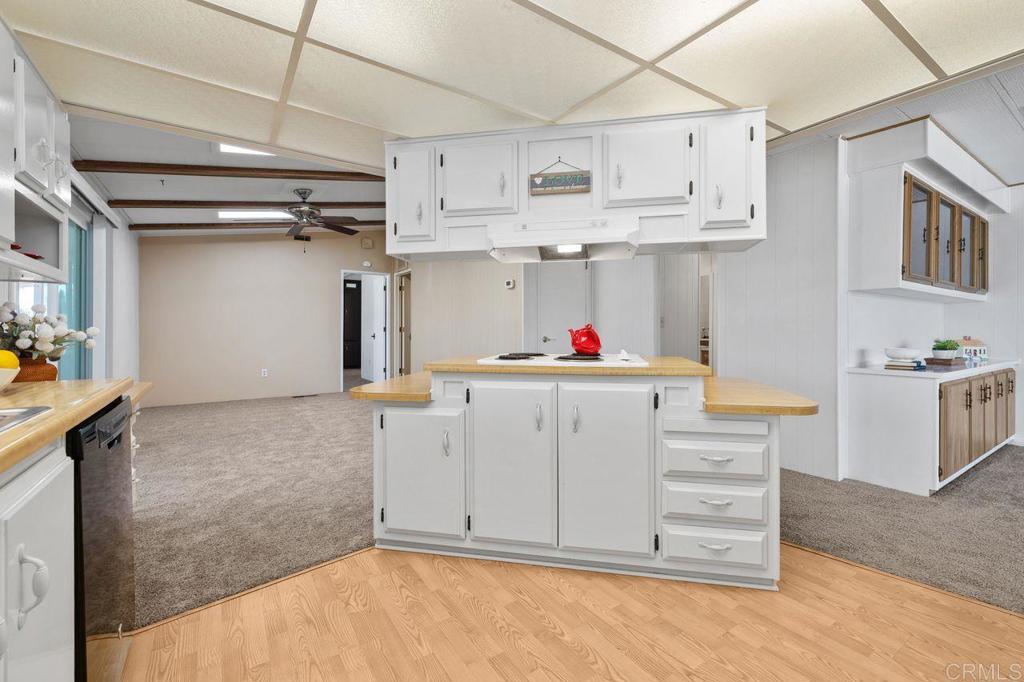 1175 La Moree Road, Unit 85 San Marcos, CA 92078 - Photo 34 of 68 Kitchen