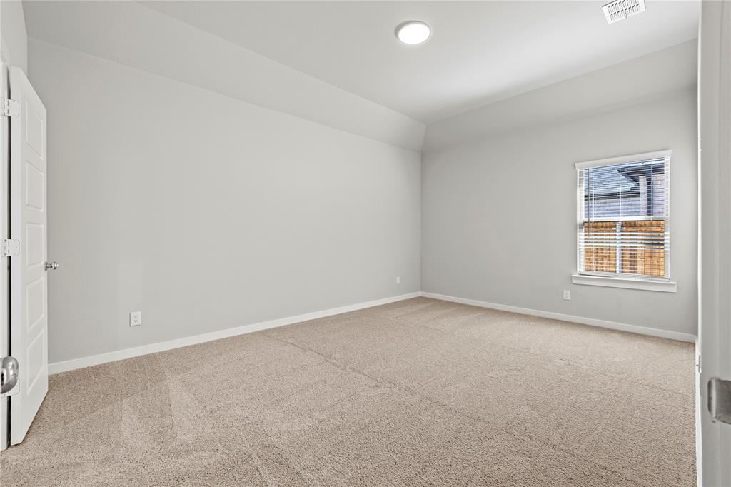 4005 High Valley McKinney, TX 75071 - Photo 8 of 18 a view of an empty room with a window
