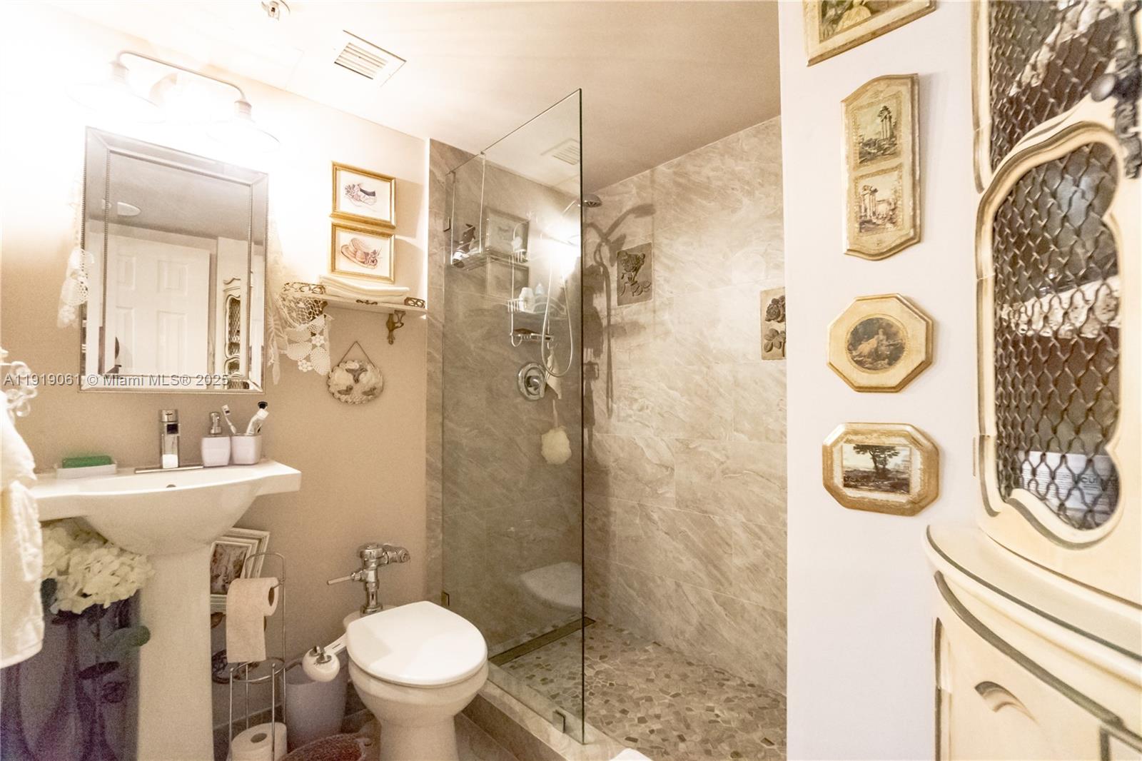 1500 Bay Road, Unit 932S Miami Beach, FL 33139 - Photo 12 of 24