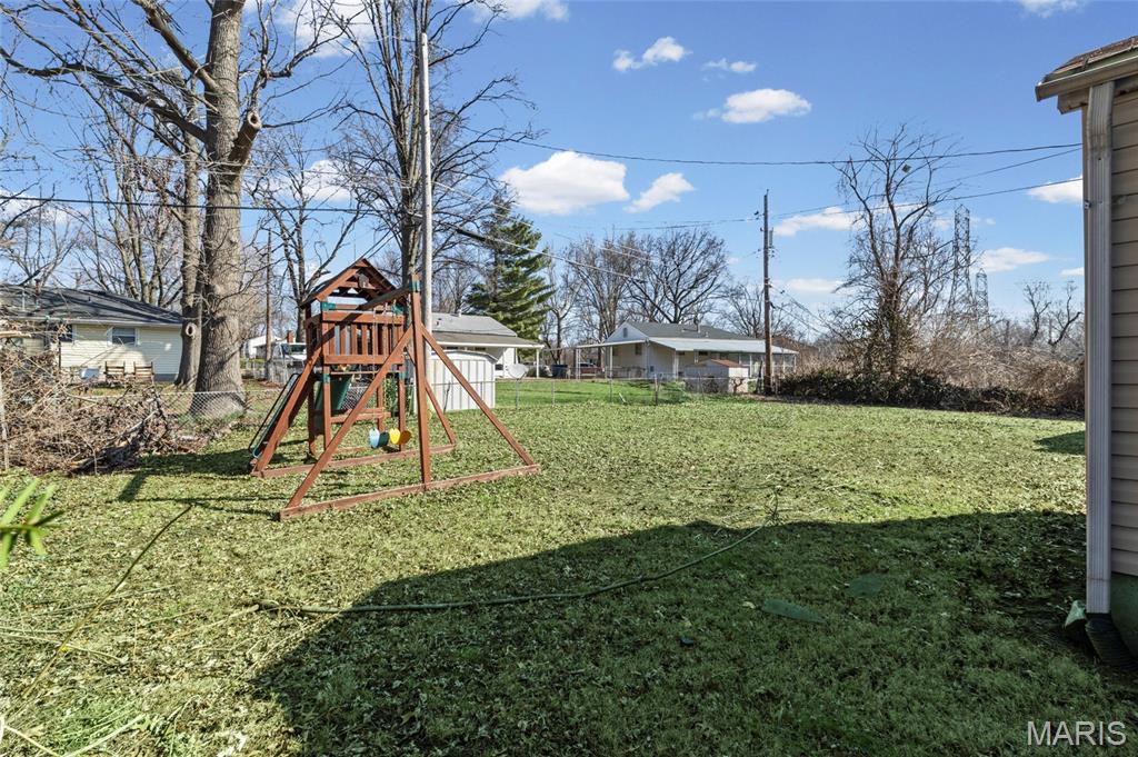 8621 Martony Lane Berkeley, MO 63134 - Photo 37 of 38