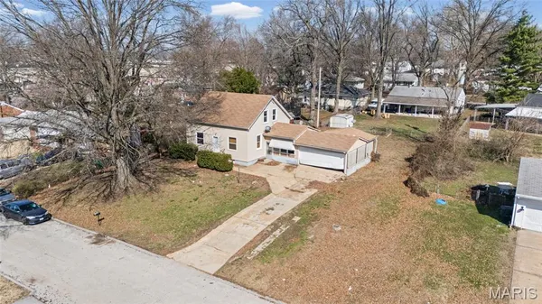 $97,400 | 8621 Martony Lane, Berkeley, MO 63134