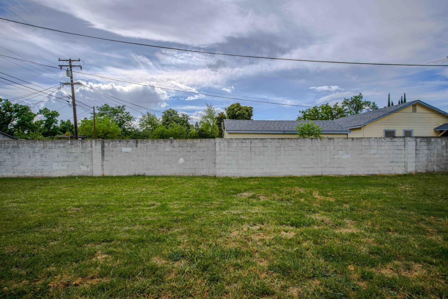 417 Maple Street Modesto, CA 95351 - Photo 10 of 11