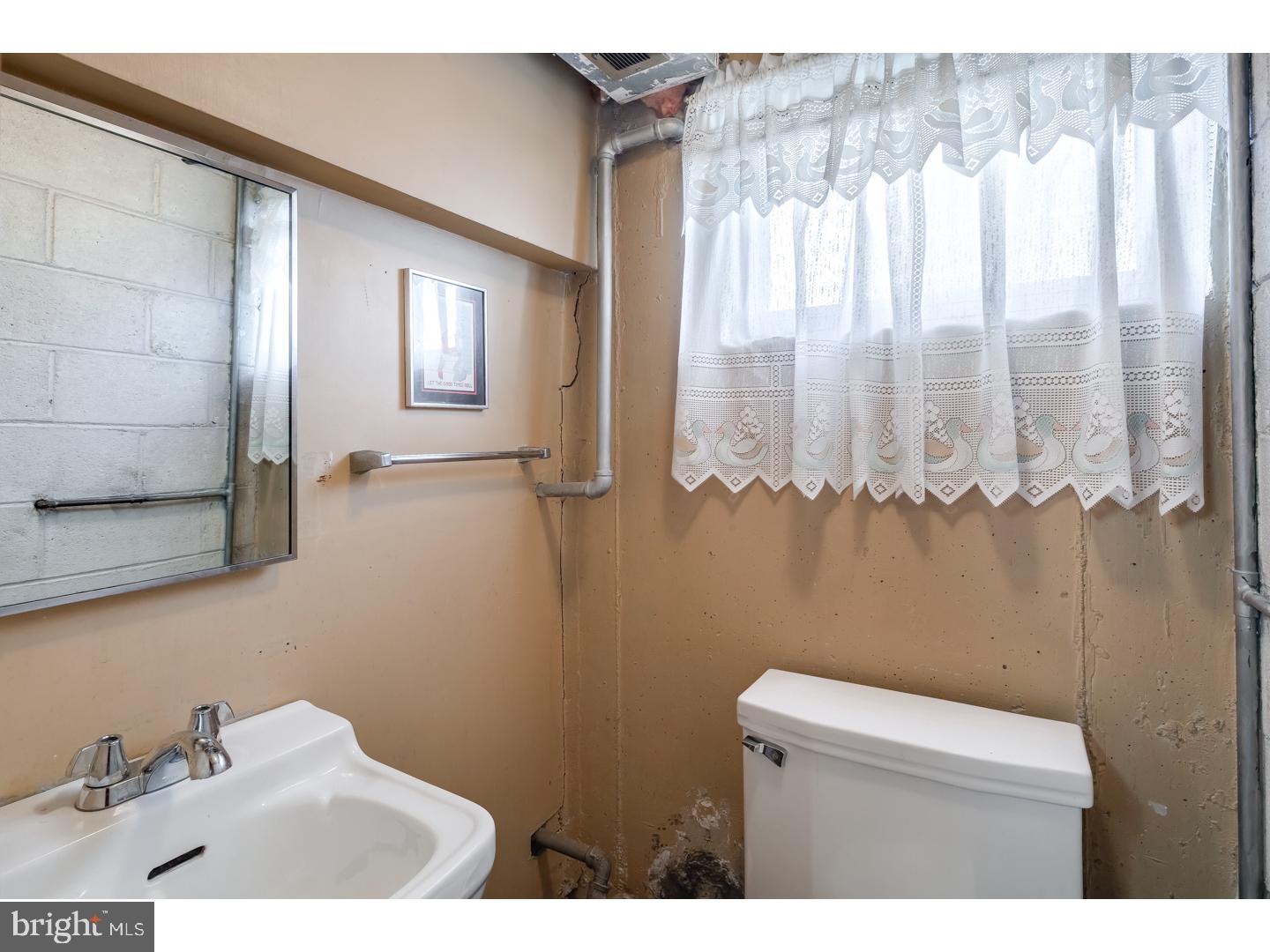 12801 Elnora Road Philadelphia, PA 19154 - Photo 18 of 25