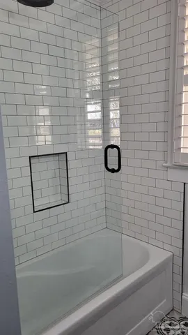 $2,950 | 1800 East Lloyd Street, Pensacola, FL 32503