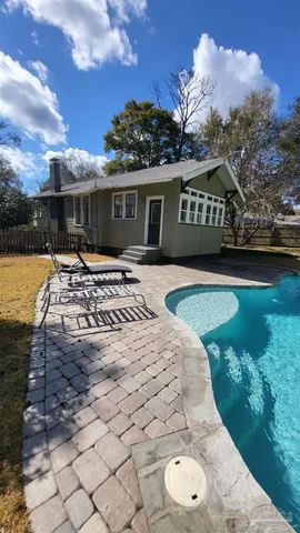 $2,950 | 1800 East Lloyd Street, Pensacola, FL 32503