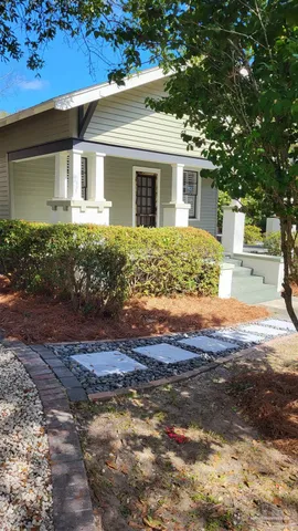 $2,950 | 1800 East Lloyd Street, Pensacola, FL 32503