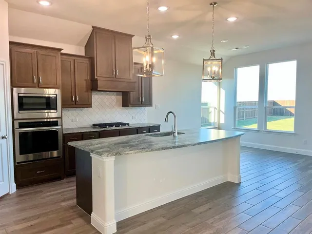 $454,999 | 257 Pine Leaf Trail, Waxahachie, TX 75165