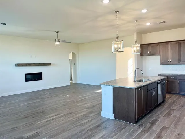 $454,999 | 257 Pine Leaf Trail, Waxahachie, TX 75165