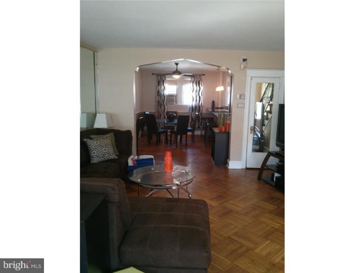 1913 Ashley Road Philadelphia, PA 19138 - Photo 2 of 25 Living Room
