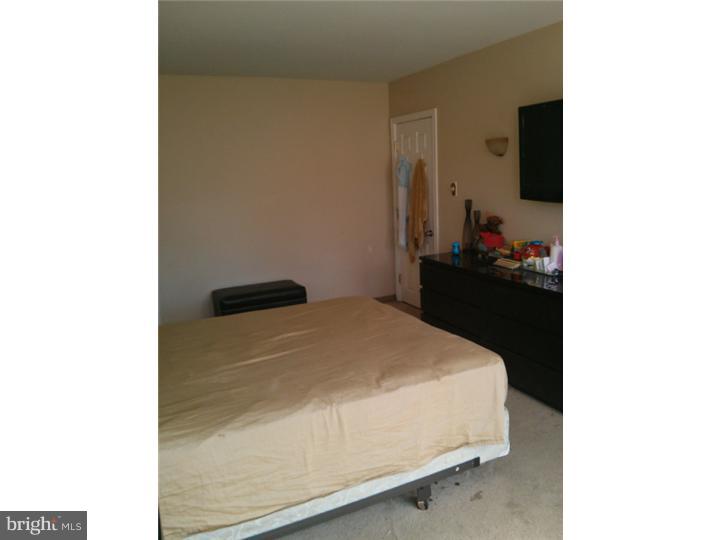 1913 Ashley Road Philadelphia, PA 19138 - Photo 16 of 25 Bedroom - Main