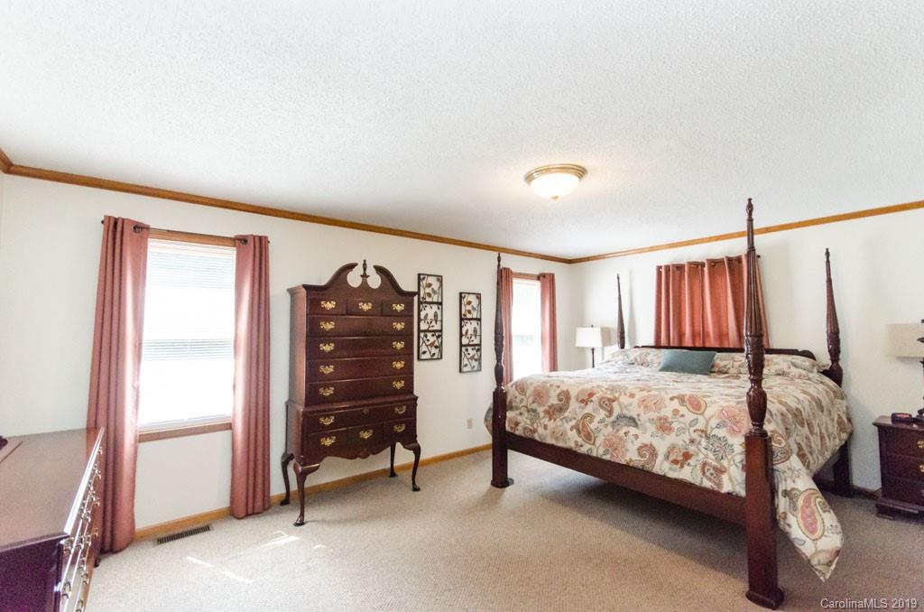 2278 Drive Inn Road Lincolnton, NC 28092 - Photo 13 of 37 Gallery Image 13