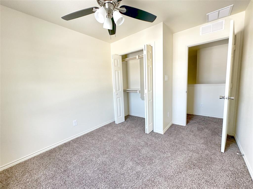 1709 St Louis Avenue Fort Worth, TX 76110 - Photo 8 of 19