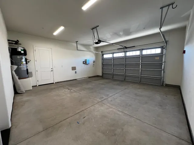 a view of a garage room