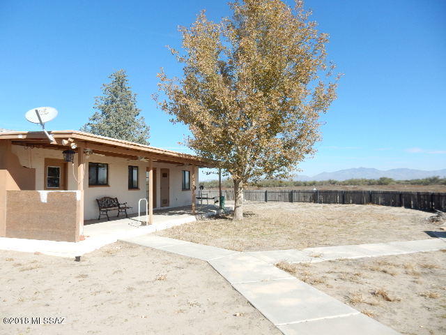 8404 South Anderson Road Willcox, AZ 85643 - Photo 1 of 38