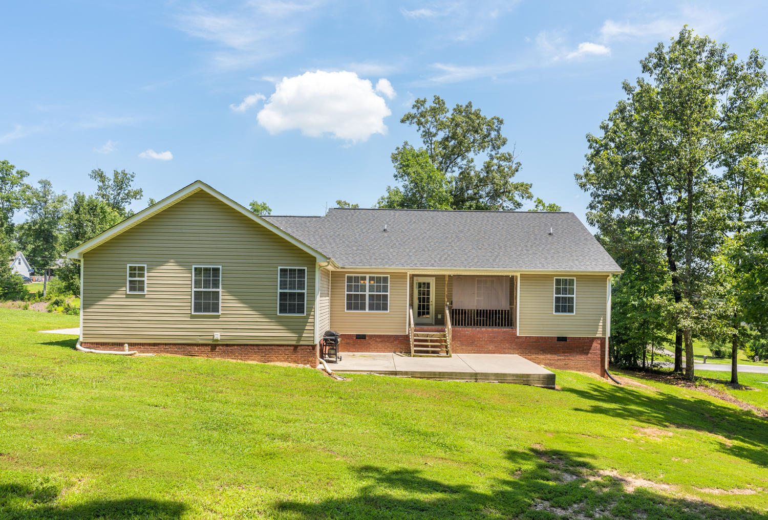 8375 Frontage Road Northwest Cleveland, TN 37312 - Photo 23 of 25 C38F37D5-6C46-4F97-9D83-410D47967A3E