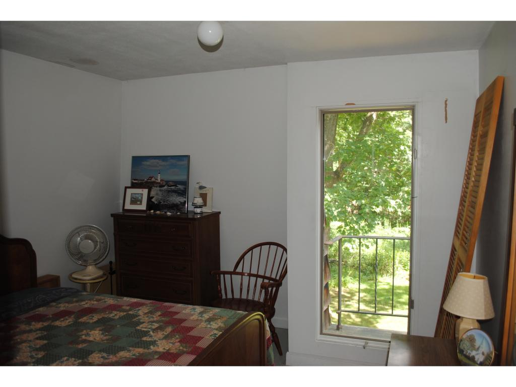 15 Thomas Street Rochester, NH 03867 - Photo 13 of 18