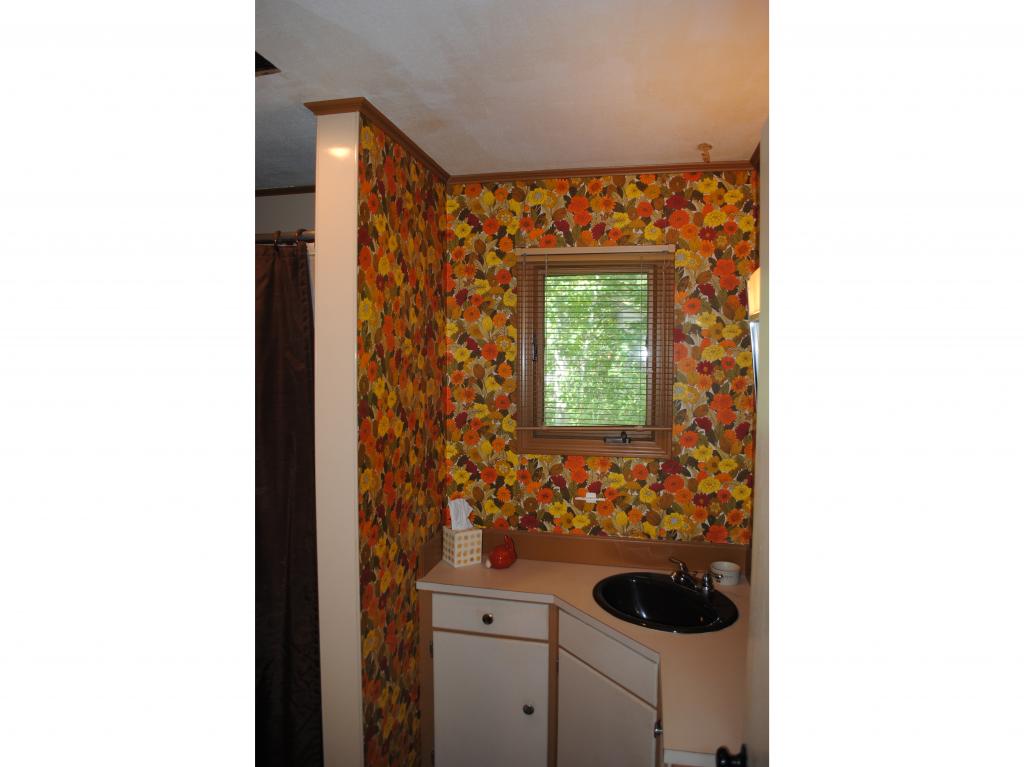 15 Thomas Street Rochester, NH 03867 - Photo 14 of 18