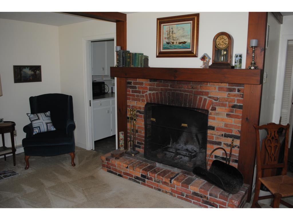15 Thomas Street Rochester, NH 03867 - Photo 8 of 18