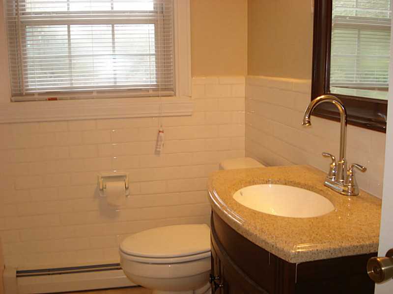 9 Overhill Road Warren, RI 02885 - Photo 11 of 15 Exterior Front.