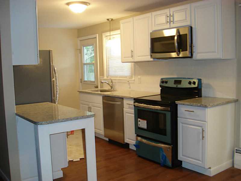9 Overhill Road Warren, RI 02885 - Photo 6 of 15 Exterior Front.