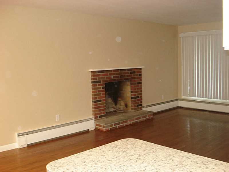 9 Overhill Road Warren, RI 02885 - Photo 10 of 15 Exterior Front.