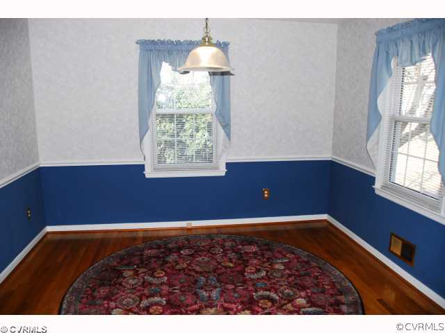 1813 Murdoch Road Richmond, VA 23229 - Photo 3 of 10 Dining Room