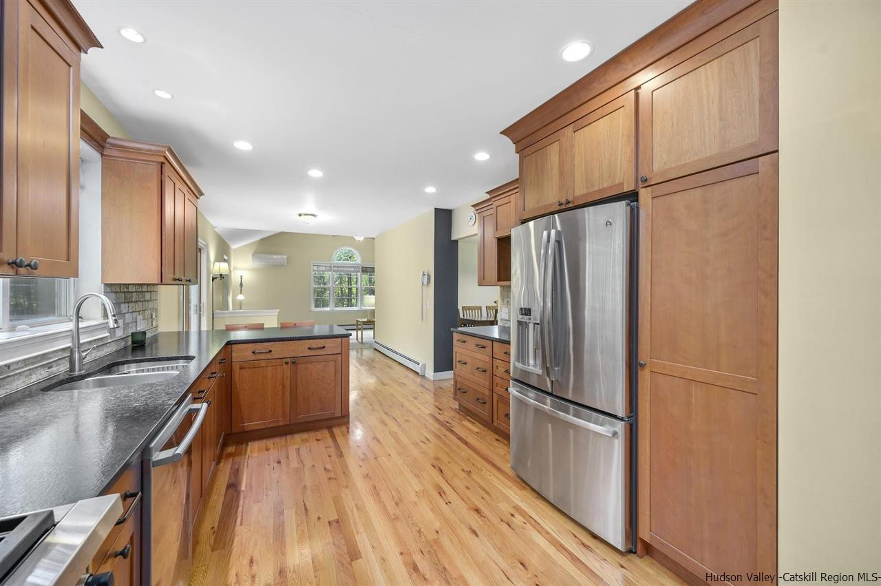 375 Plutarch Road Highland, NY 12528 - Photo 8 of 35 Photo 8