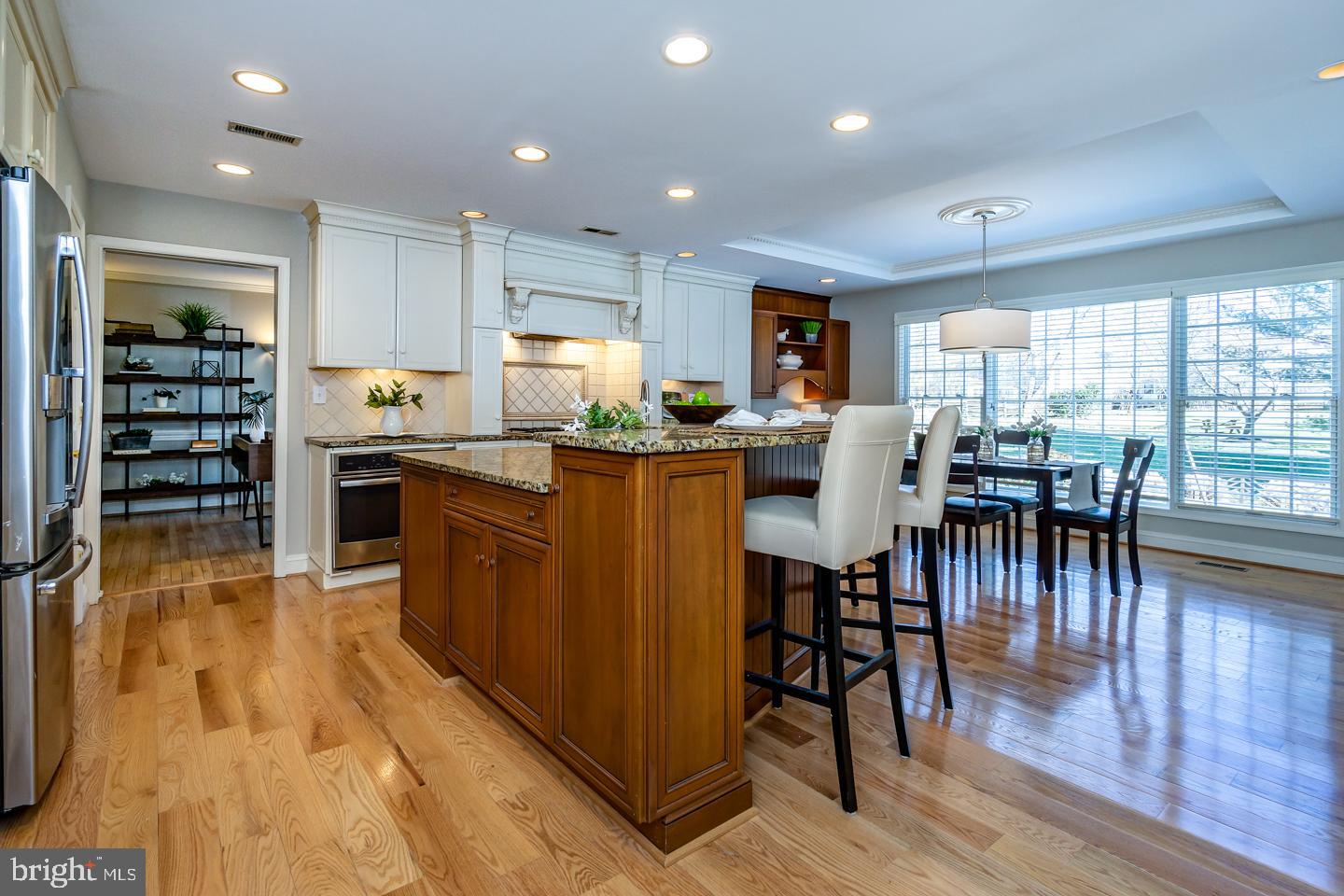 13351 Point Rider Lane Herndon, VA 20171 - Photo 10 of 39 Large breakfast island