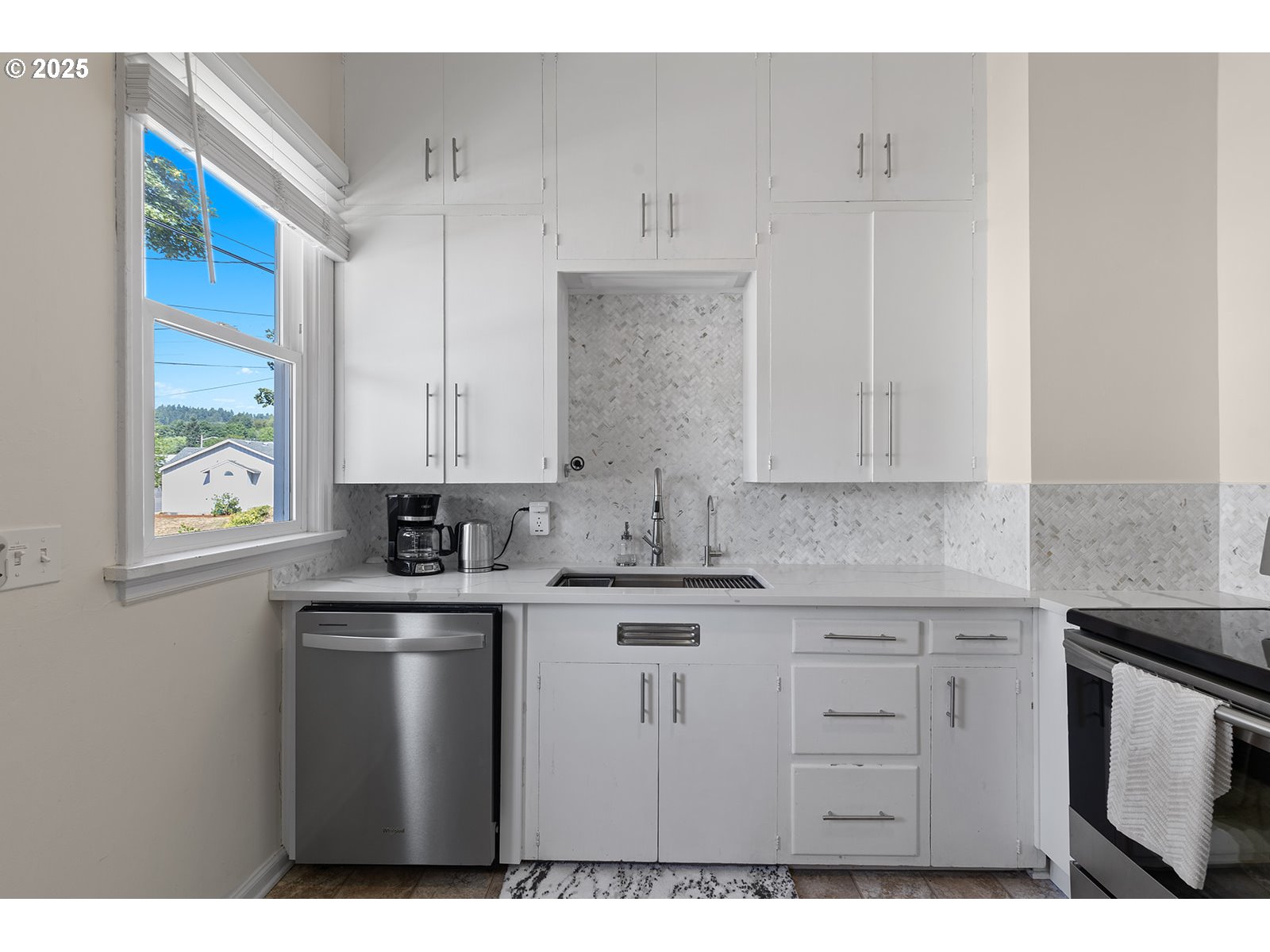 924 Northeast 3rd Avenue Camas, WA 98607 - Photo 11 of 46