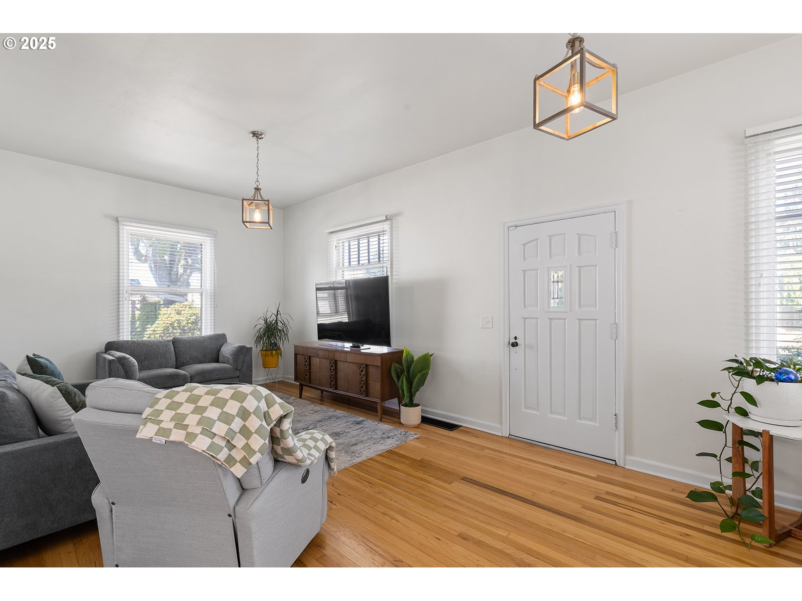 924 Northeast 3rd Avenue Camas, WA 98607 - Photo 6 of 46