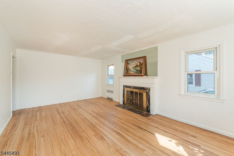 47 Linden Avenue, Unit 1 Springfield, NJ 07081 - Photo 3 of 12