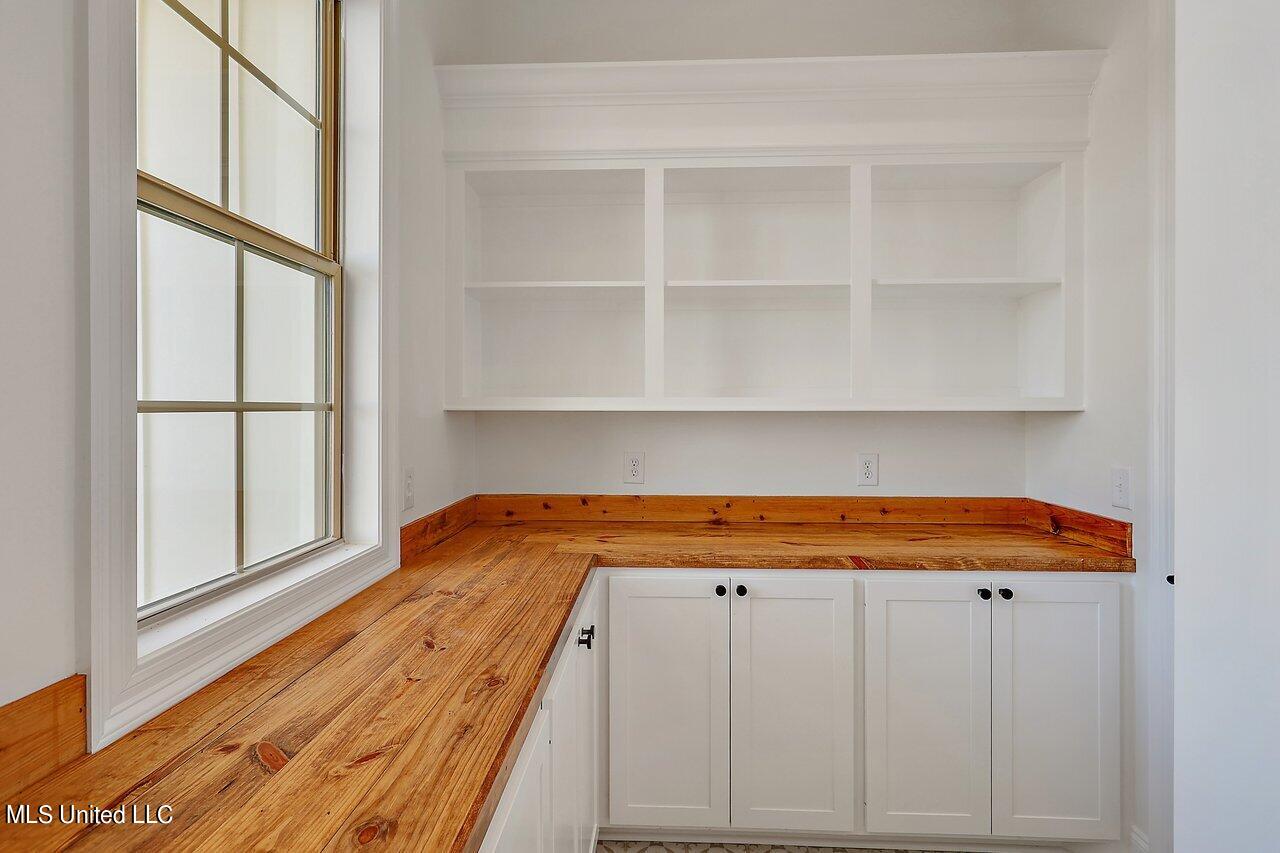 526 Stump Ridge Road Brandon, MS 39047 - Photo 16 of 40 butlers pantry