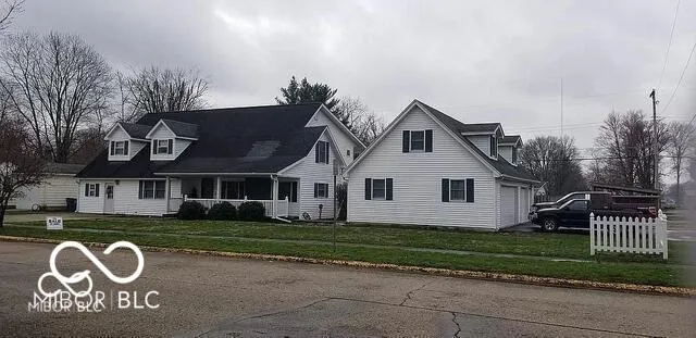 $269,900 | 614 West Main Street, Farmersburg, IN 47850
