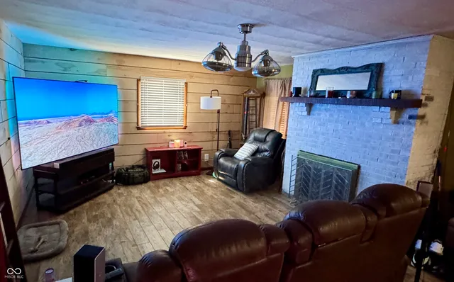 $269,900 | 614 West Main Street, Farmersburg, IN 47850