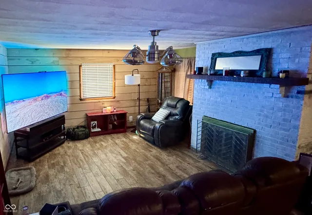 $269,900 | 614 West Main Street, Farmersburg, IN 47850