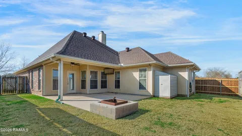 $235,000 | 725 Copper Meadow Boulevard, Youngsville, LA 70592