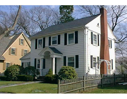 85 Lovell Road Melrose, MA 02176 - Photo 1 of 13 Gallery Image 1