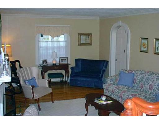 85 Lovell Road Melrose, MA 02176 - Photo 6 of 13 Gallery Image 6