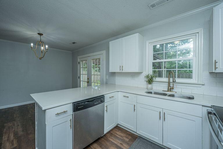 24 Raritan Road Goose Creek, SC 29445 - Photo 9 of 25 5CF317E0-552E-4BCE-B4FB-2F1CE31CC1F3