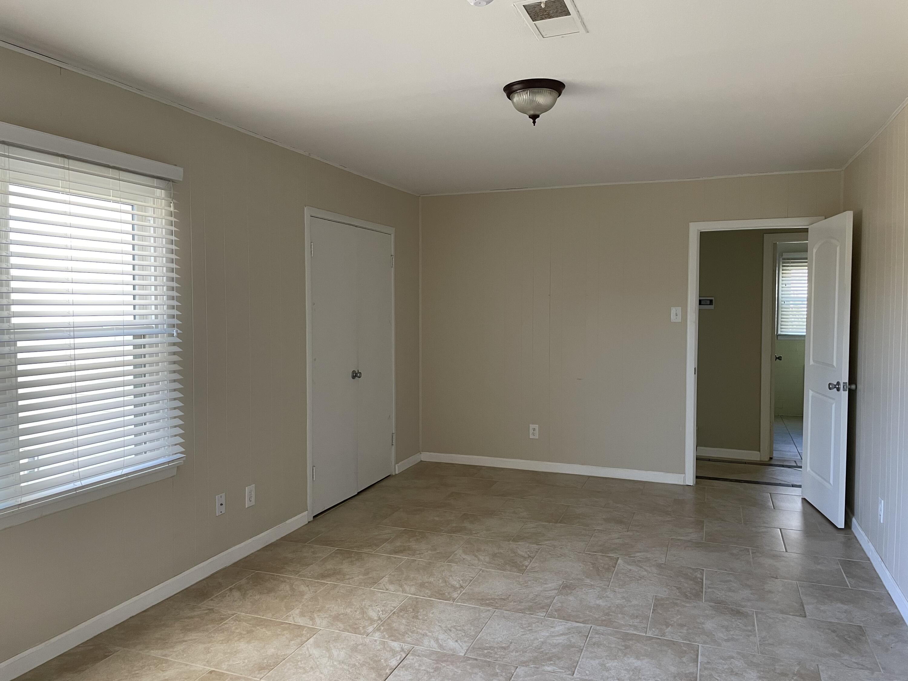 4212 46th Street Lubbock, TX 79413 - Photo 5 of 13 IMG_6957