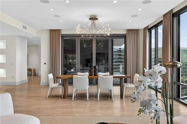 $2,995,000 | 3107 Peachtree Road Northeast, Unit 1702, Atlanta, GA 30305