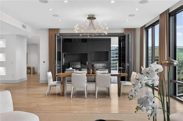 $2,995,000 | 3107 Peachtree Road Northeast, Unit 1702, Atlanta, GA 30305